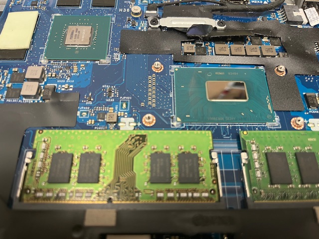Dell 3530 - wyczyszczona pasta termoprzewodząca